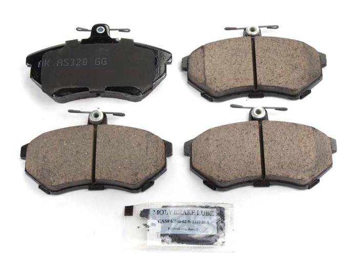 VW Disc Brake Pad Set - Front 1HM698151A - Akebono Euro Ultra-Premium EUR696